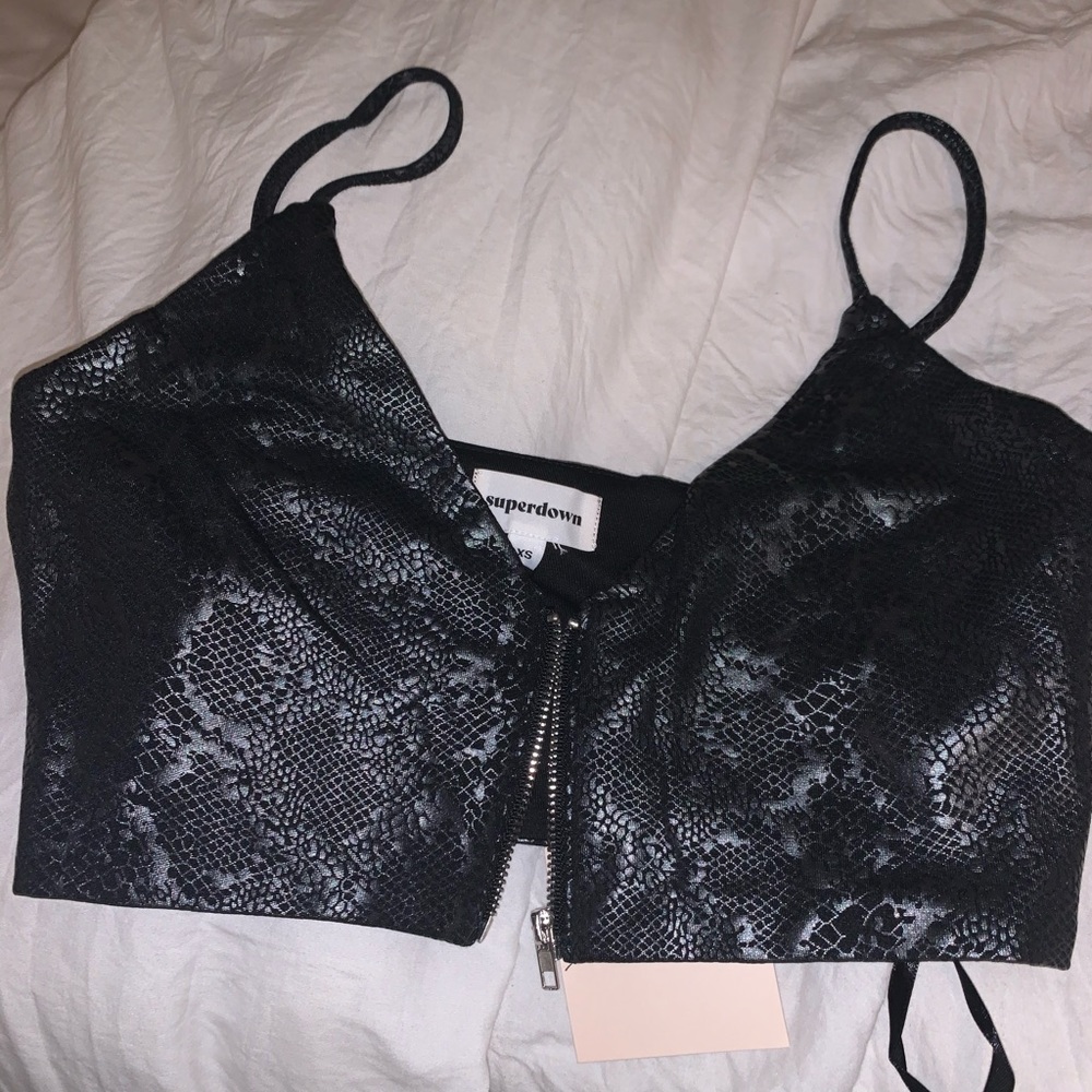 Super down snakeskin crop top